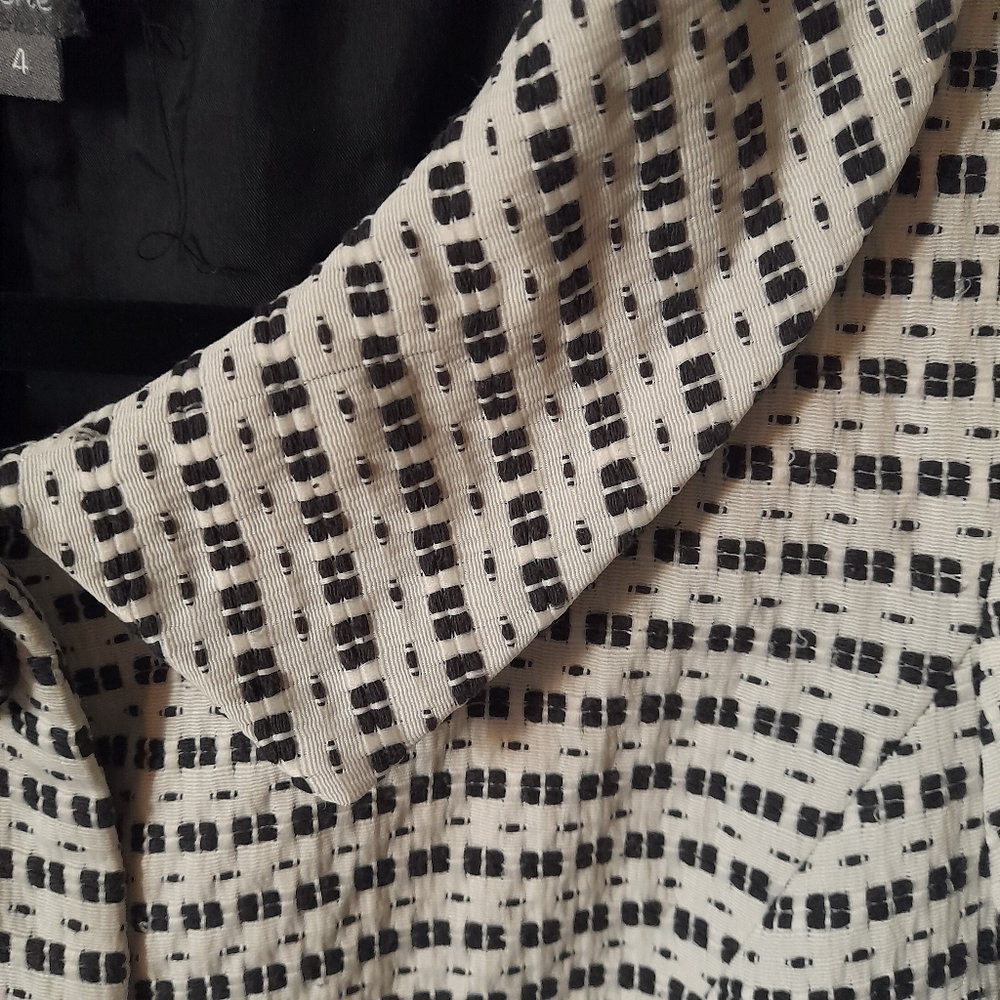Coat - Picture 3 of 7